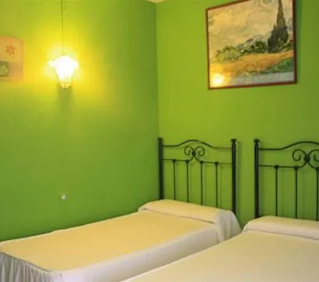 Guest house Hostal Funky By Arc House 2*